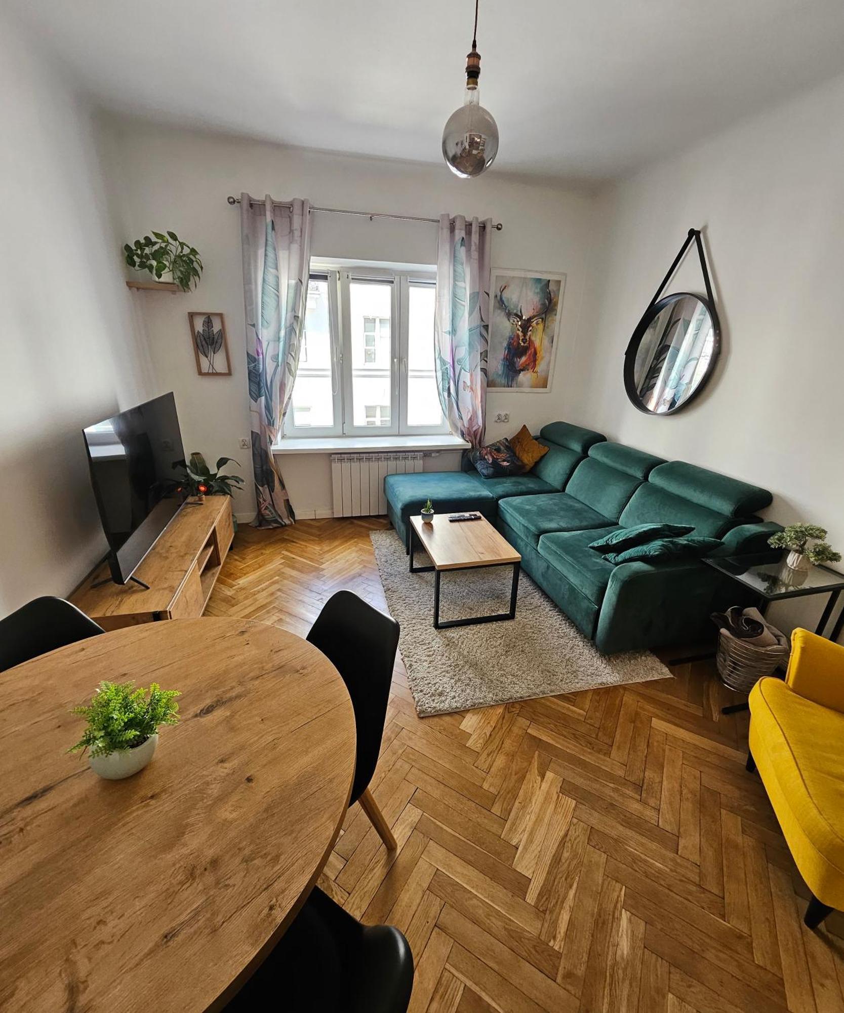 Butas Juliana Smulikowskiego 2 Warsaw